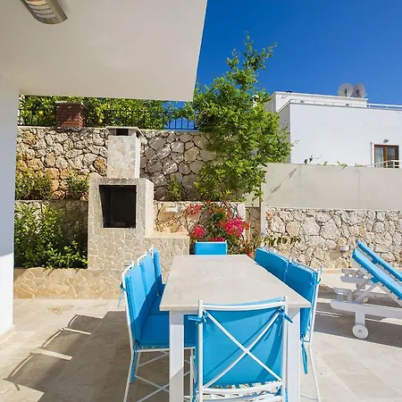 Mary Villa